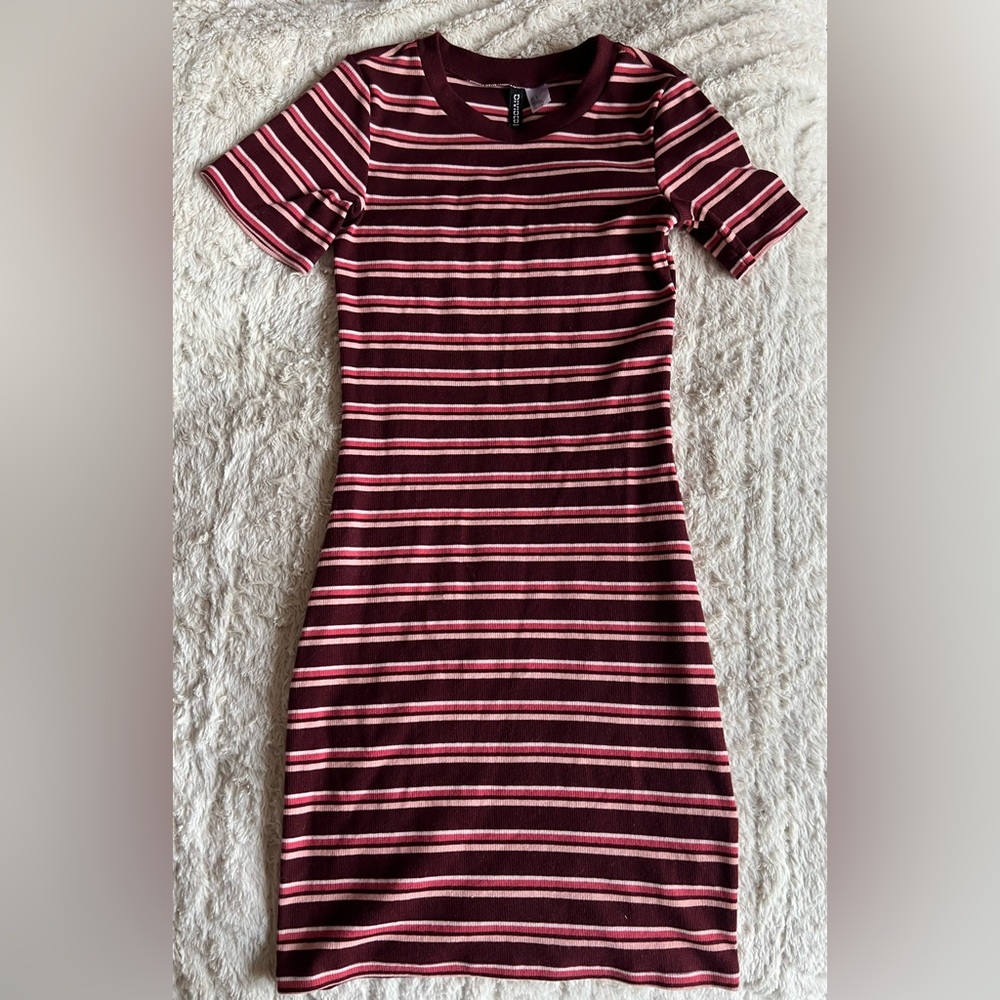 H&M casual t-shirt dress, size 6